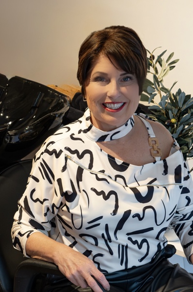 %F0%9F%92%87%E2%80%8D%E2%99%80%EF%B8%8F+Tracy+at+Salon+Allegra+%E2%9C%82%EF%B8%8F%E2%80%A8Styling+has+always+been+my+passion+%E2%80%94+inspired+by+my+mother+and+aunt+who+were+hairstylists+before+me.+From+childhood+play+to+a+lifelong+career%2C+I%E2%80%99ve+never+stopped+learning%2C+growing%2C+and+listening+to+my+clients%E2%80%99+needs.+Every+appointment+is+more+than+just+hair+%E2%80%94+it%E2%80%99s+about+connection%2C+creativity%2C+and+helping+people+feel+their+best.+That+balance+in+my+life+fuels+everything+I+do+behind+the+chair.+%F0%9F%8C%9F